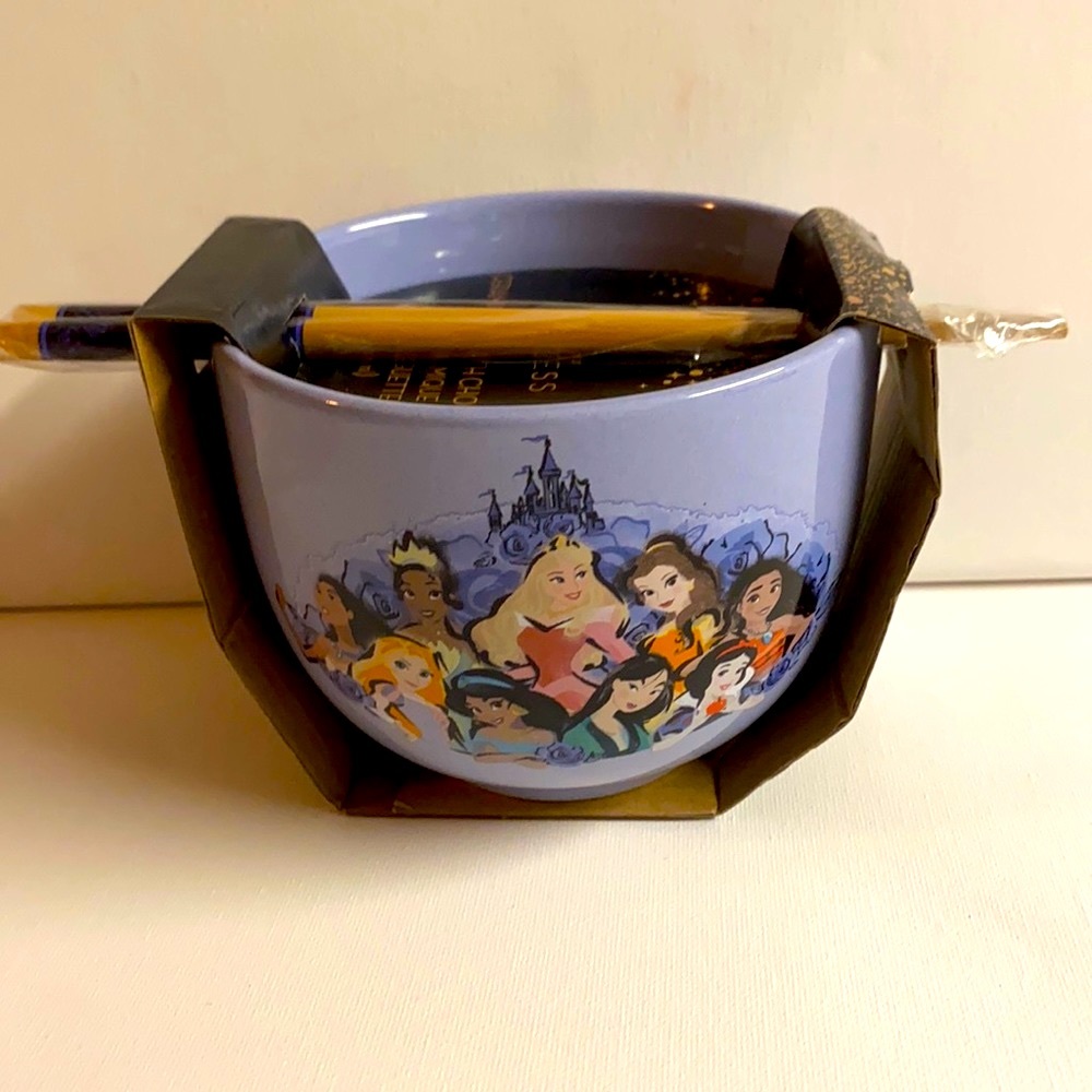 NWT Disney Princess 20oz ceramic bowl with chopsticks.